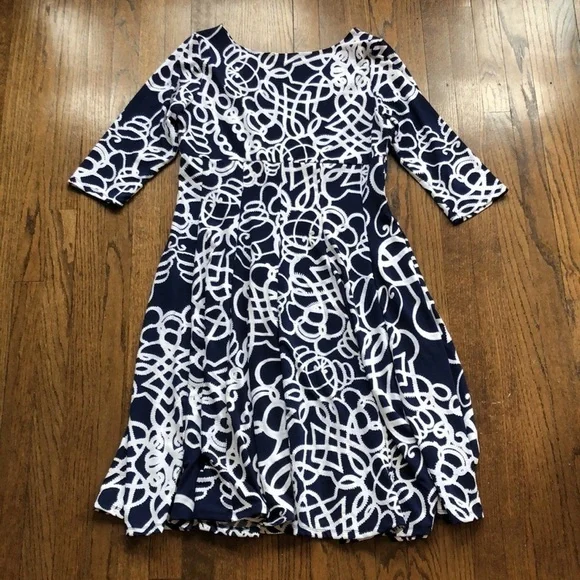 HAANI Navy & White Stitchwork Patterned V-Neck 3/4 Sleeve Stretch Midi Dress - Picture 7 of 7